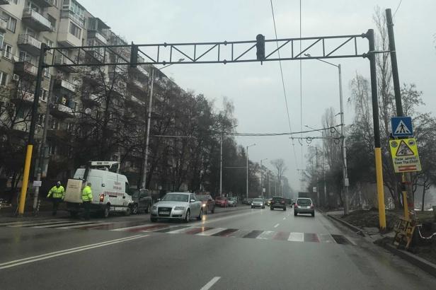 Нов светофар на бул. Петко Ю. Тодоров