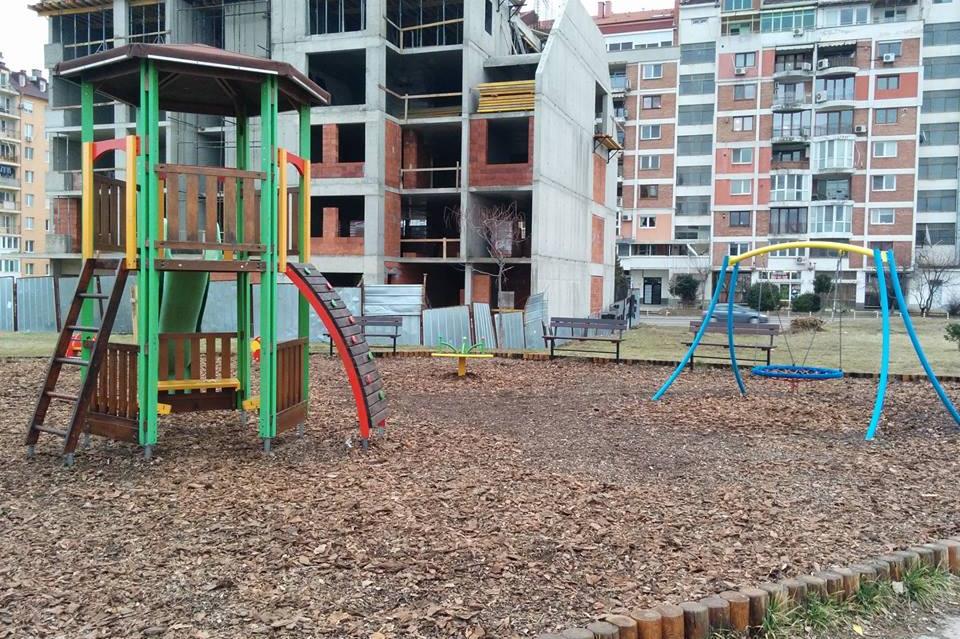 Нова детска площадка