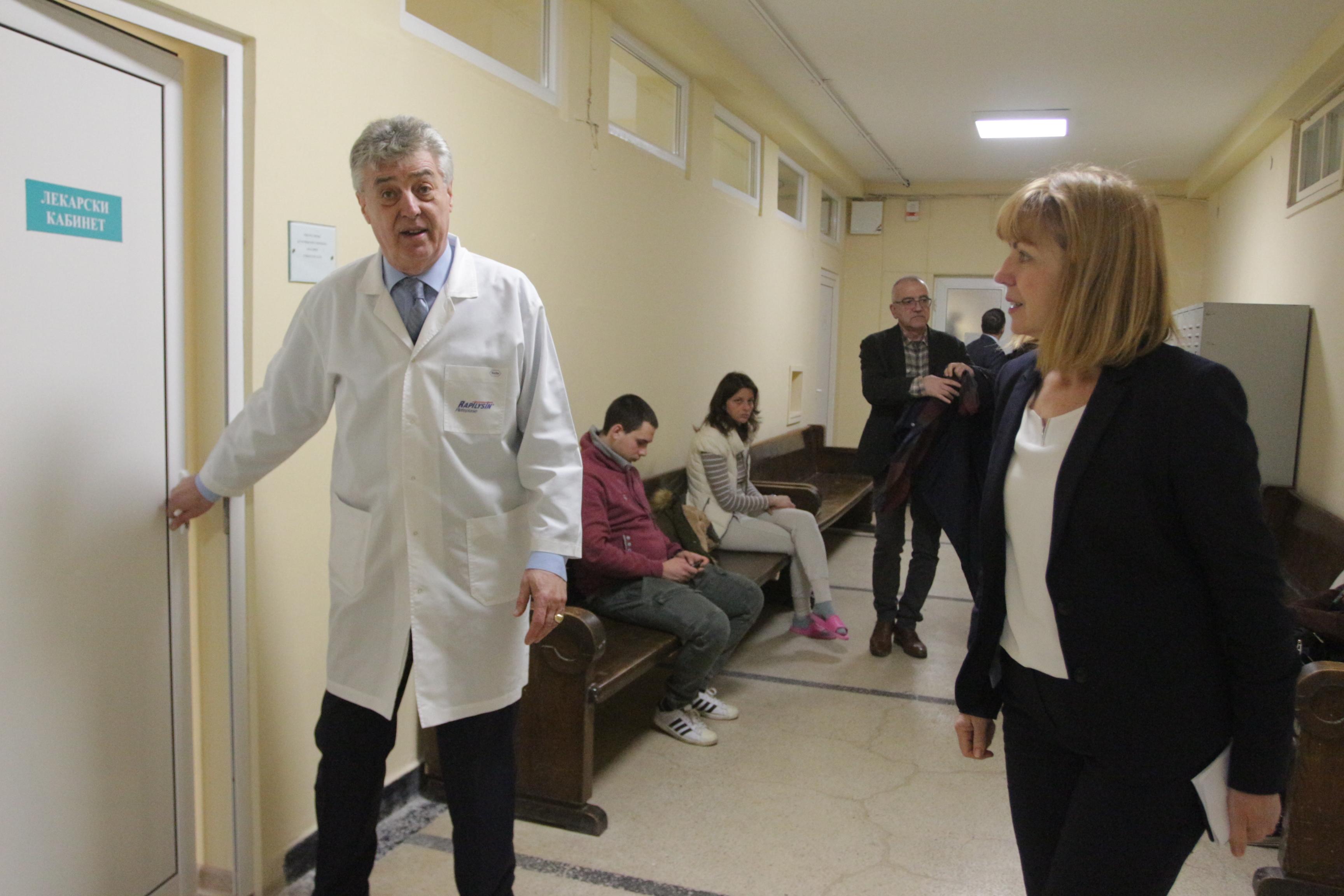 Йорданка Фандъкова на проверка във Втора градска болница