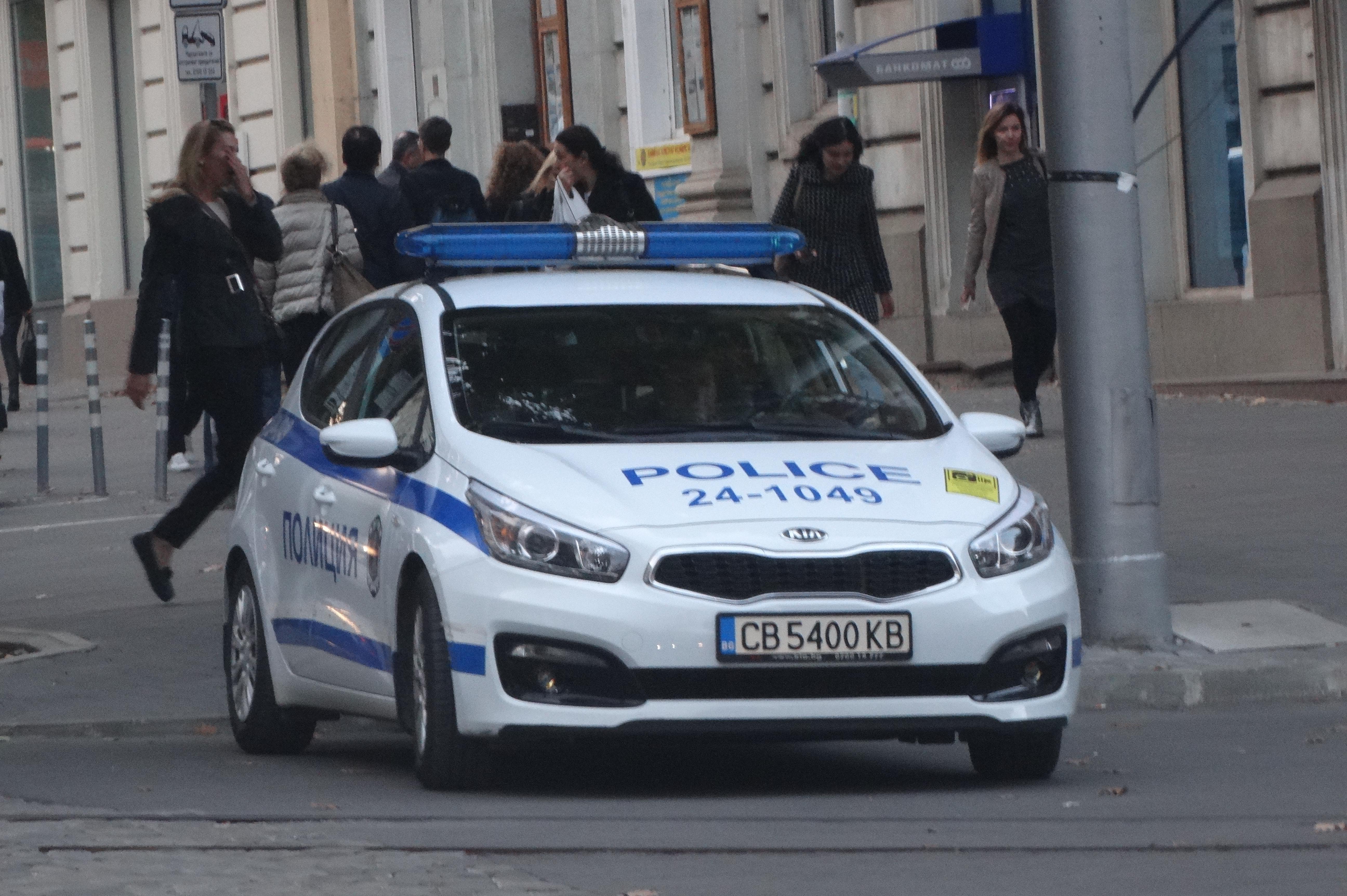 Пътна полиция регулира движението на пътя София - Варна