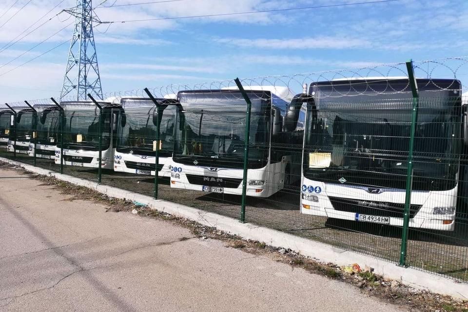 Нови автобуси в гараж "Дружба"