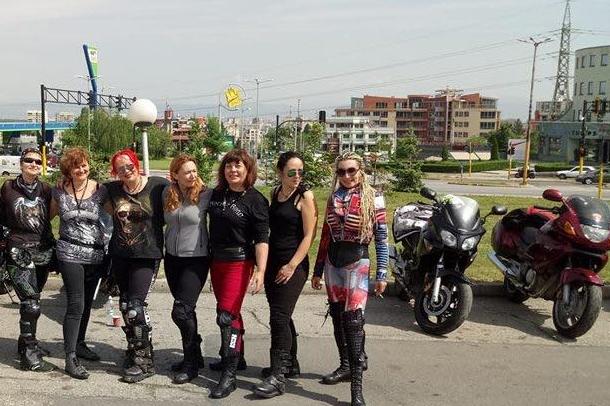 жени мотористи