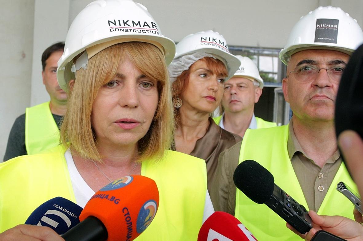 Йорданка Фандъкова проверява строителството на новия корпус в Първа английс