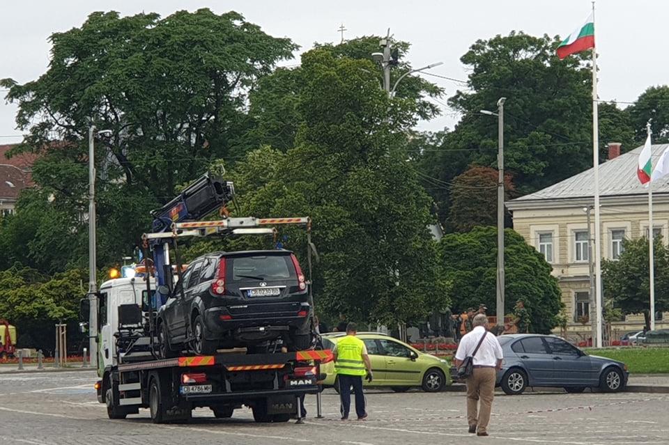 Паяк разчисти площад "Александър Невски" за церемония на Паметника на незна