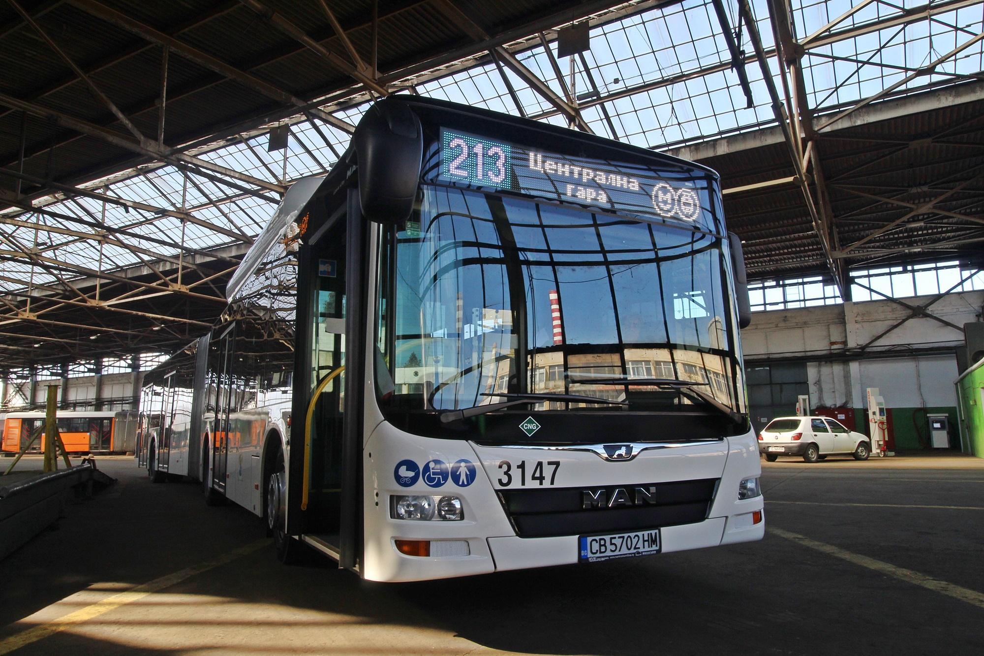 Оцветени номера на автобусите в градския транспорт в София