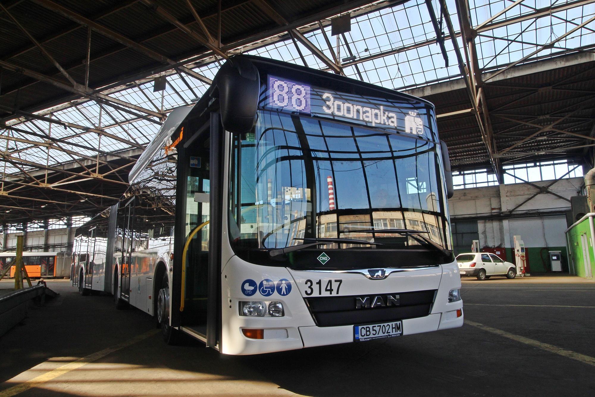 Оцветени номера на автобусите в градския транспорт в София