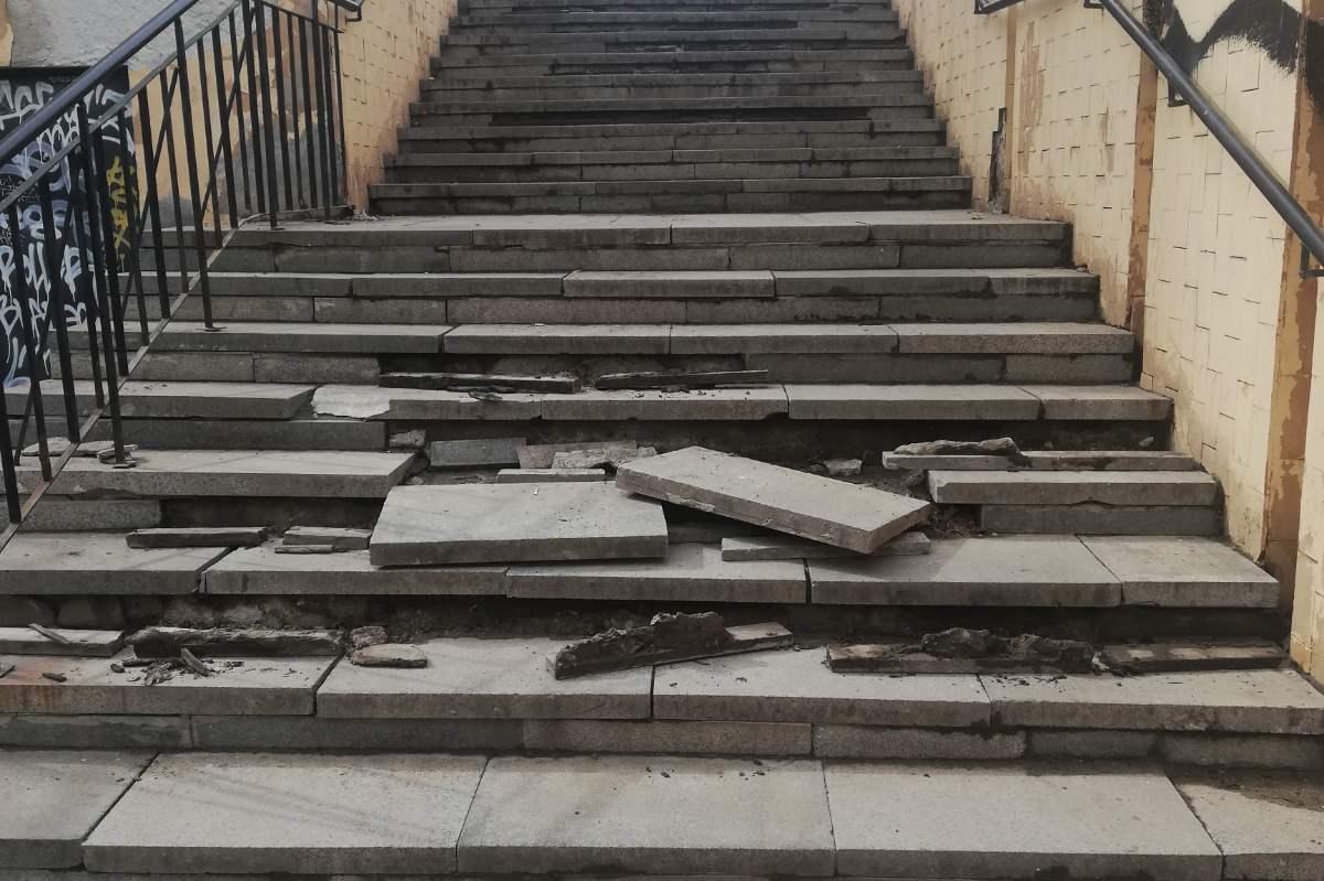 Ремонтираха стълбите на подлеза на площад "Ручей"