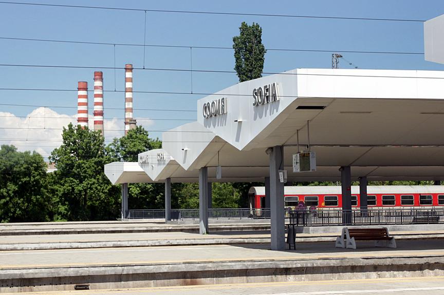 Възстановено е нормалното разписание на влаковете, тръгващи от София