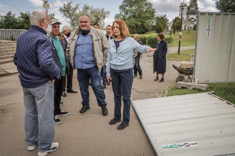 Кметът на София провери старта на обновяването на  езерото в Дружба