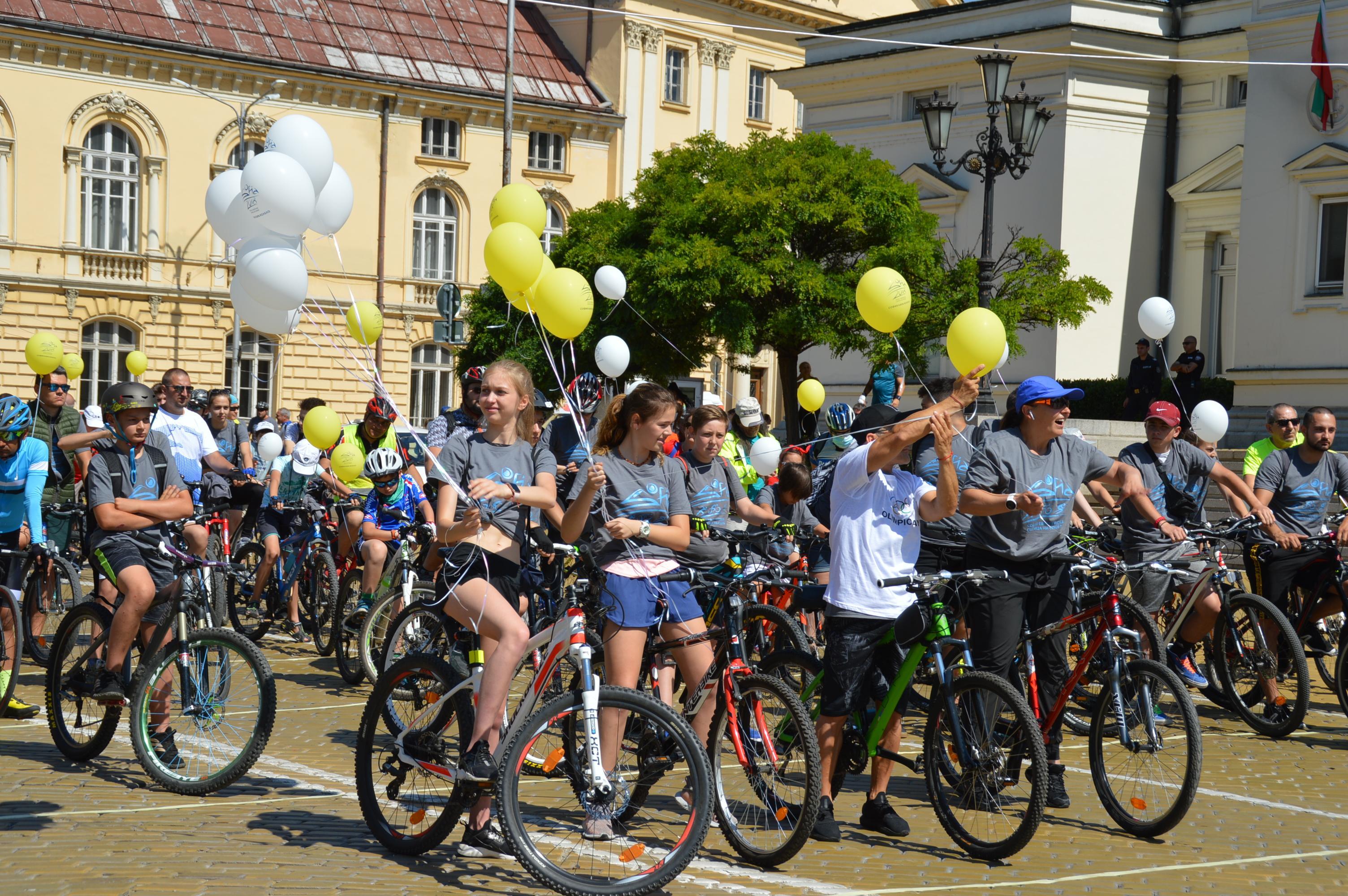 Над 1500 се включиха на Велошествие и крос за по-чист въздух в София
