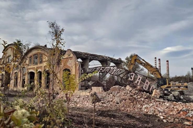Започва прокурорска проверка за разрушаването на жп-завода в София