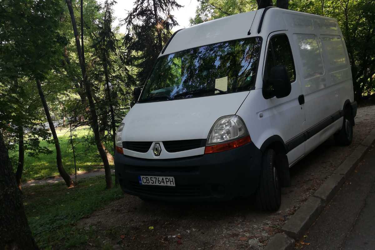 От началото на август в София: 140 глоби за паркиране в зелени площи