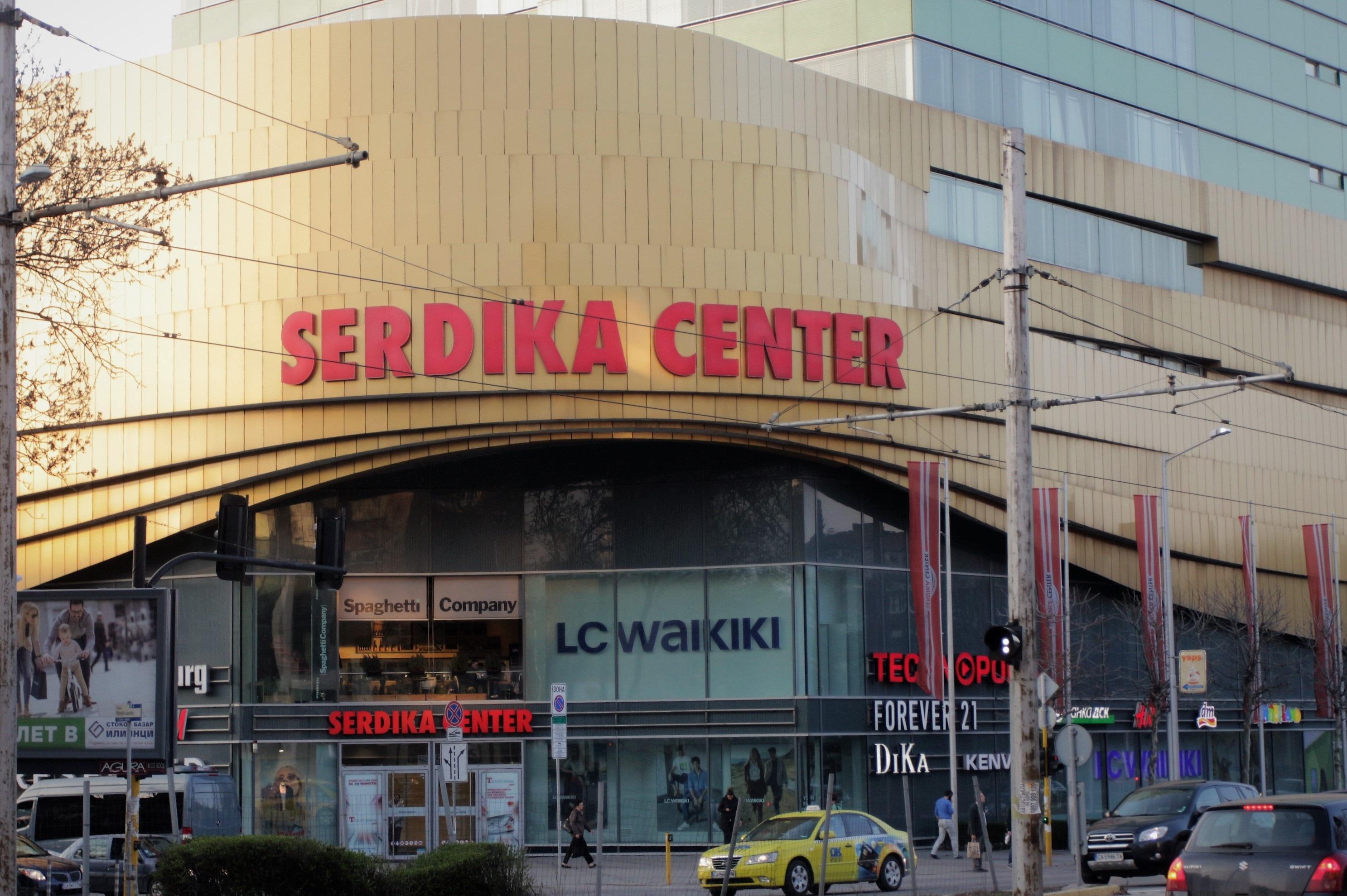 Компания за онлайн търговия на техника отваря първия си магазин в София