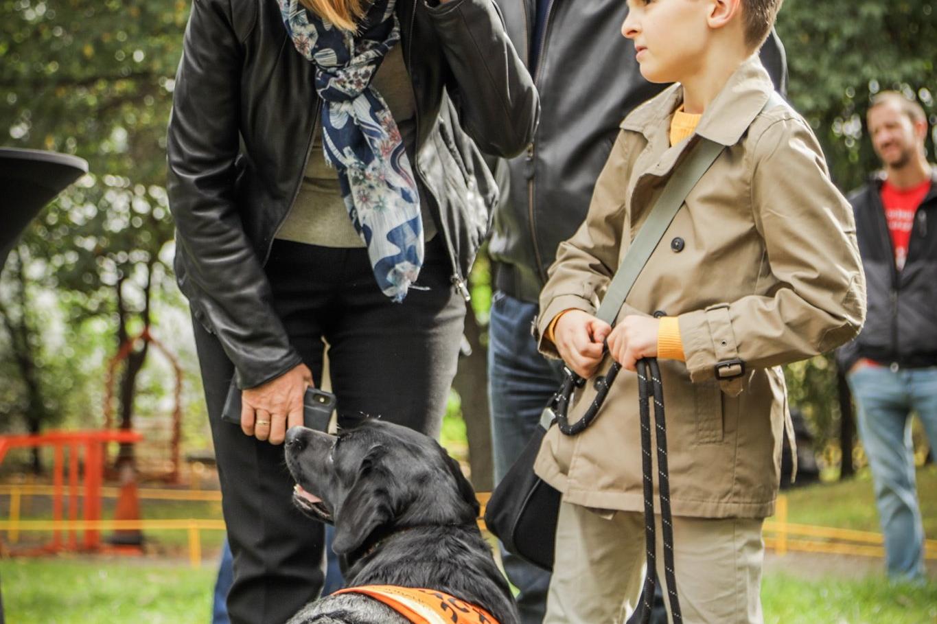 "Очи на четири лапи" започват обучение на кучета за деца с аутизъм