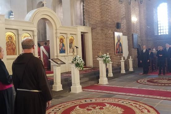 Патриарх Неофит отслужи празнична литургия в църквата "Света София"