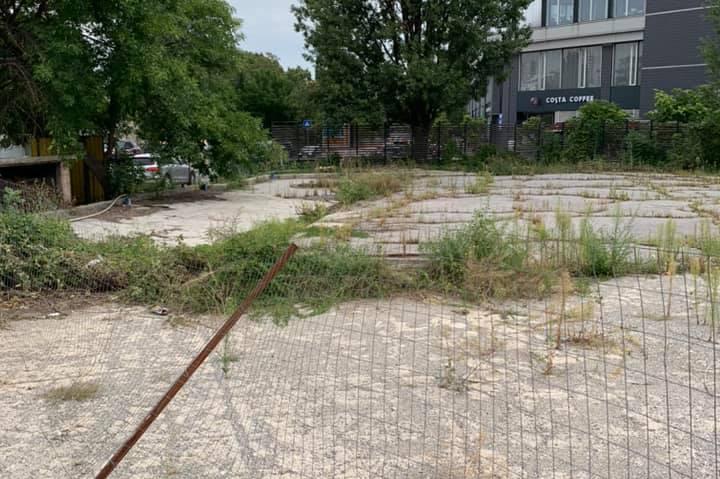 Махнаха незаконна ограда на общински имот на бул.”Драган Цанков” и ул.”Лъче
