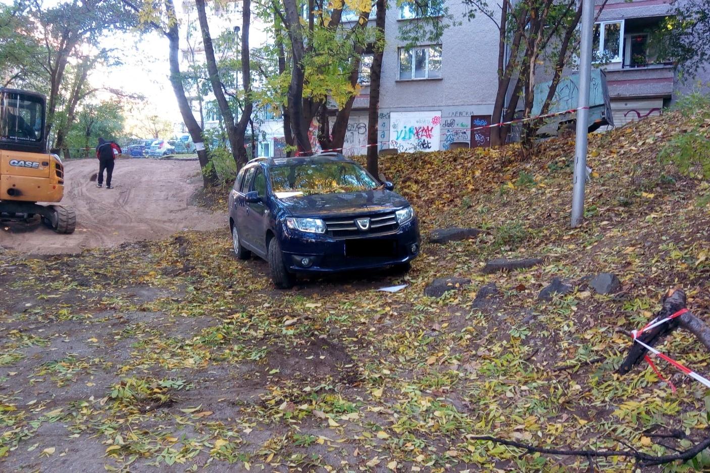 Автомобил пречи на ремонт на ул. „Г. Пеячевич“ в „Редута“