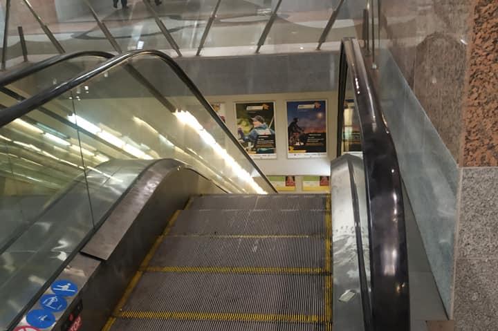 Ескалатор в местростанция „Джеймс Баучер“ не работи трета седмица (СНИМКИ)