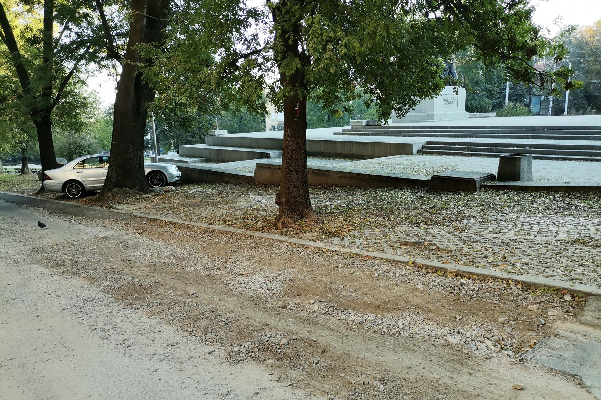 След ремонт: Локално платно в Лозенец без асфалт (СНИМКИ)