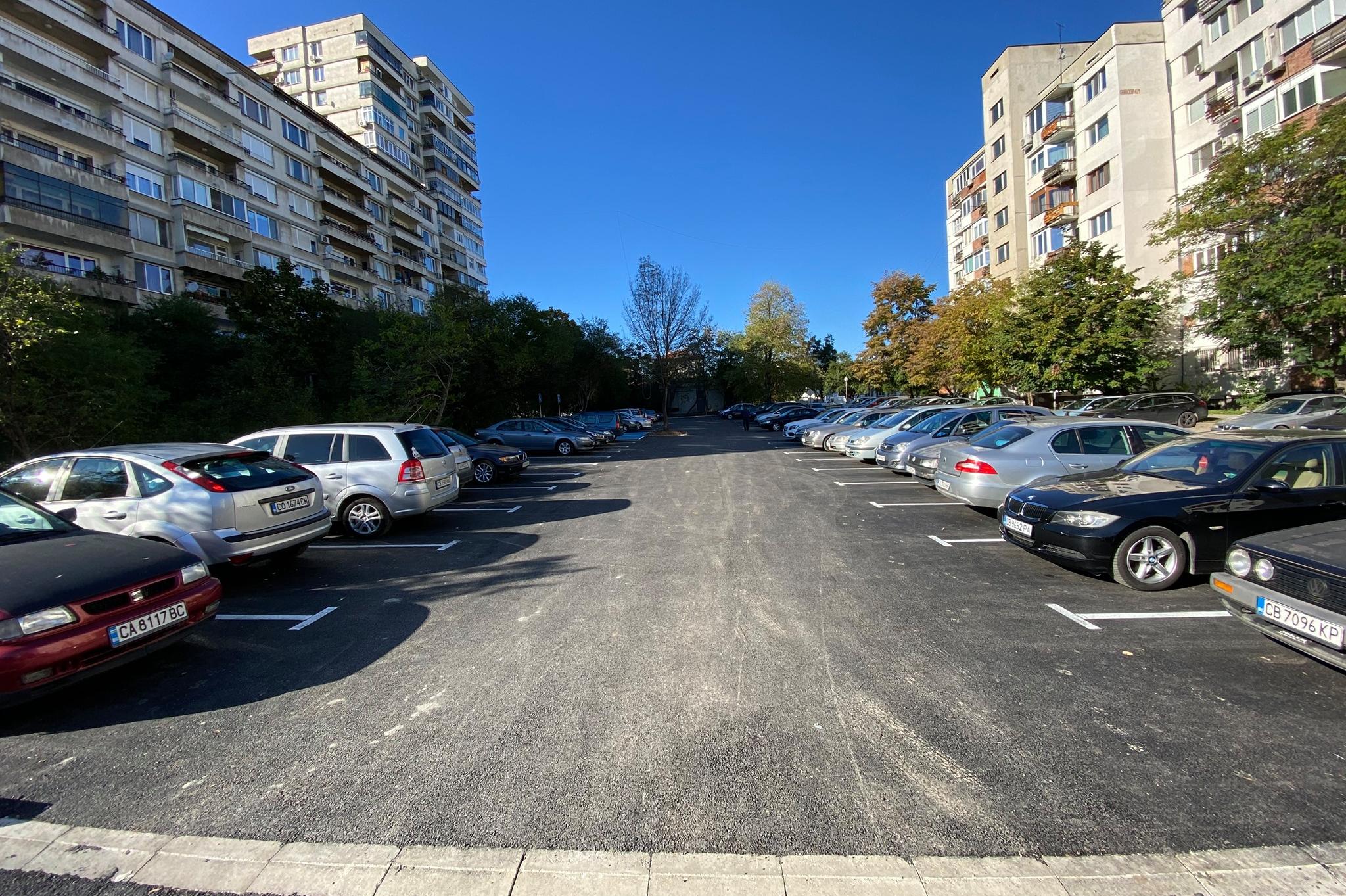 Изградиха безплатен паркинг с над 60 места в „Дървеница“ (СНИМКИ)