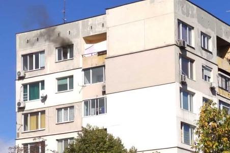 Запали се апартамент в бл. 57 в столичния "Хаджи Димитър"