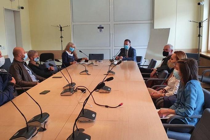 Среща в Столична община обсъди спазването на COVID-мерките по пазарите