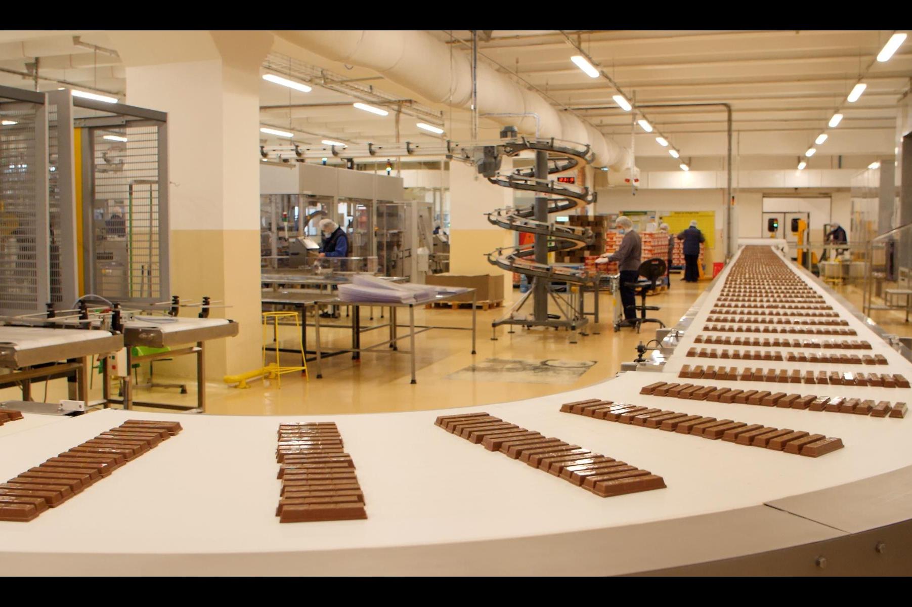 Нестле България инвестира нови 23 млн. лв. в шоколадовата си фабрика в Софи