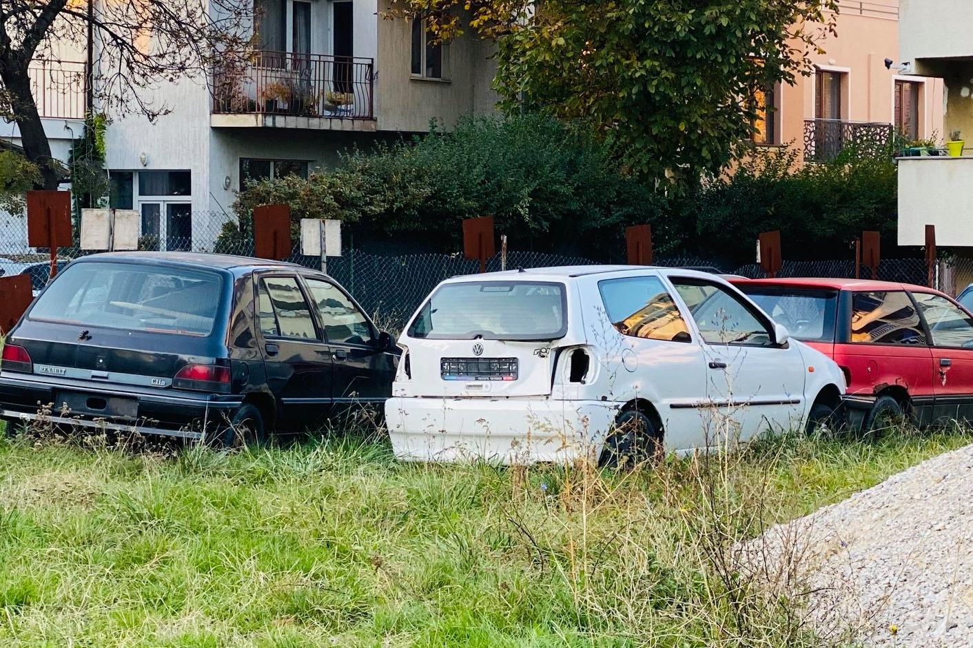 През октомври: Над 200 шофьори с глоби за паркиране в зелени площи в София