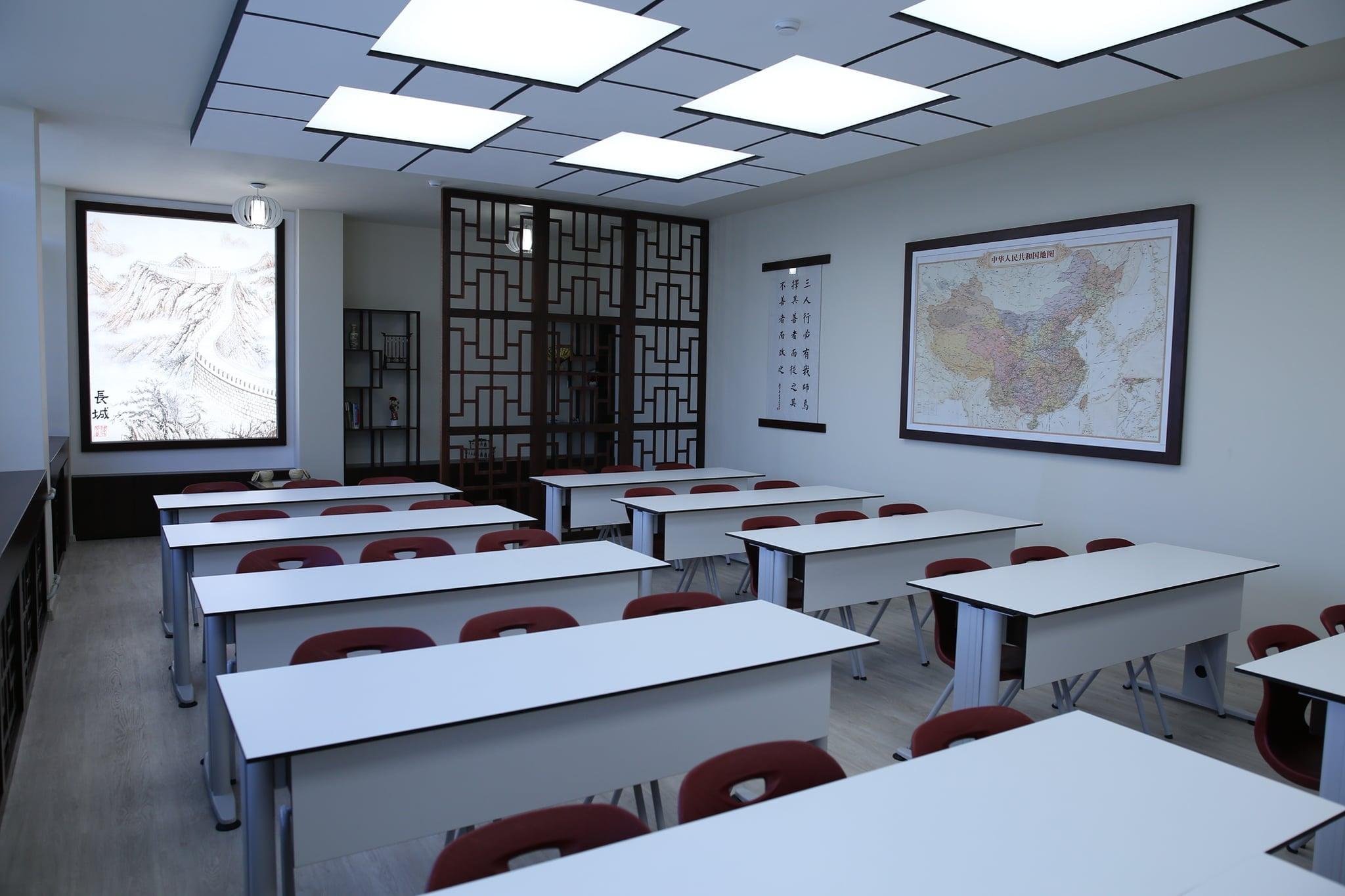 Децата от 101 СУ "Бачо Киро" вече разполагат с класна стая "Конфуций"