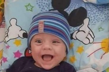 Добротворци: Онлайн търг за фланелката на Али Соу за операция на бебе в Изр