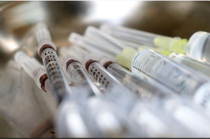 Откриват 318 временни имунизационни пункта в София и страната