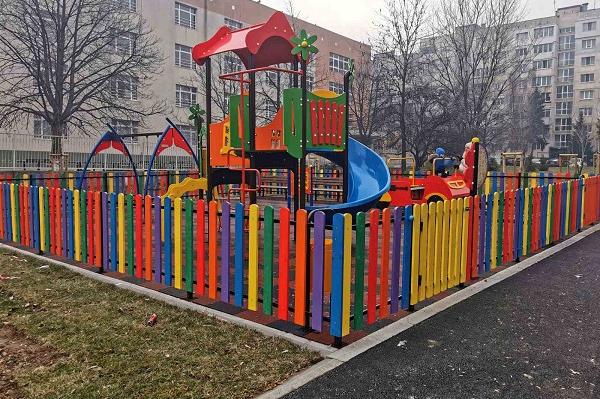 В Люлин откриха три нови детски площадки