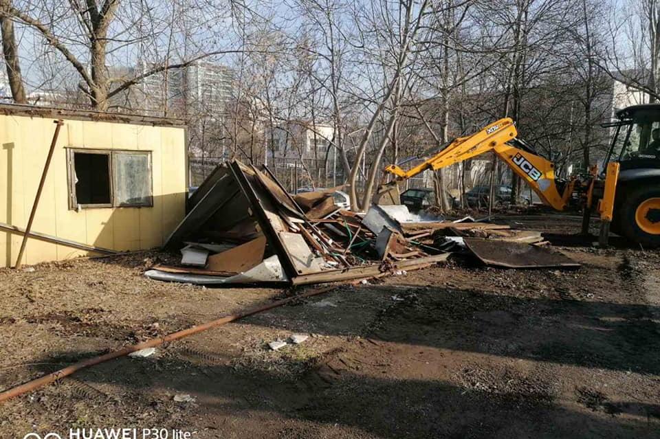 Стартира разчистване на общинските имоти на ул. "Св. Пимен Зографски" 13
