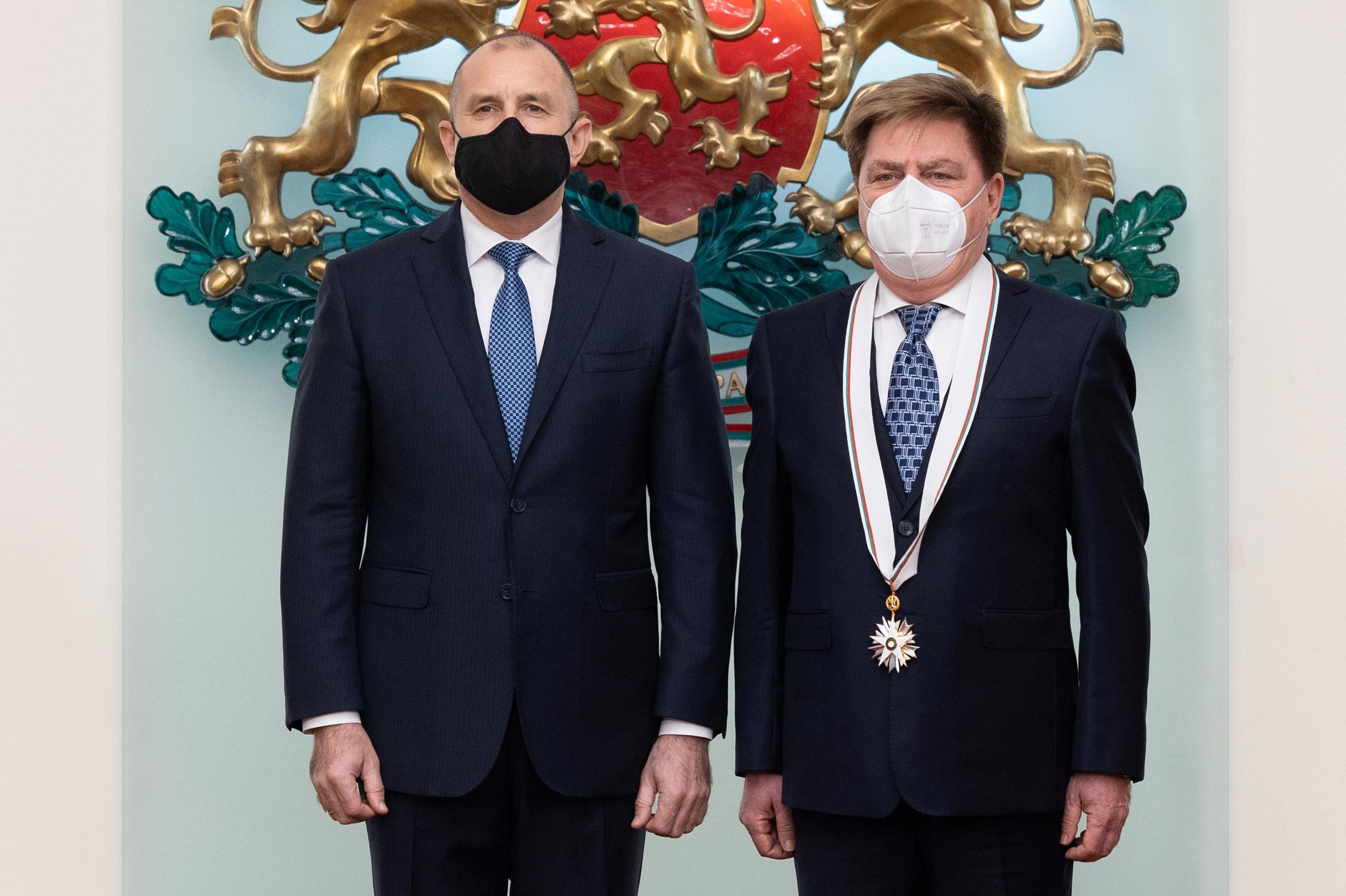 Двама лекари от "Александровска" болница удостоени с най-високи държавни от