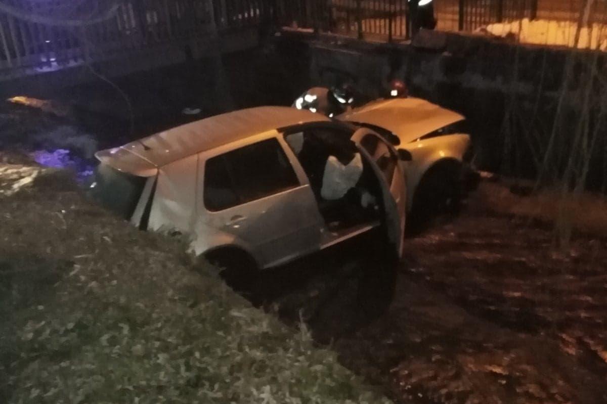 Кола падна в Боянската река, 16-годишна е в тежко състояние