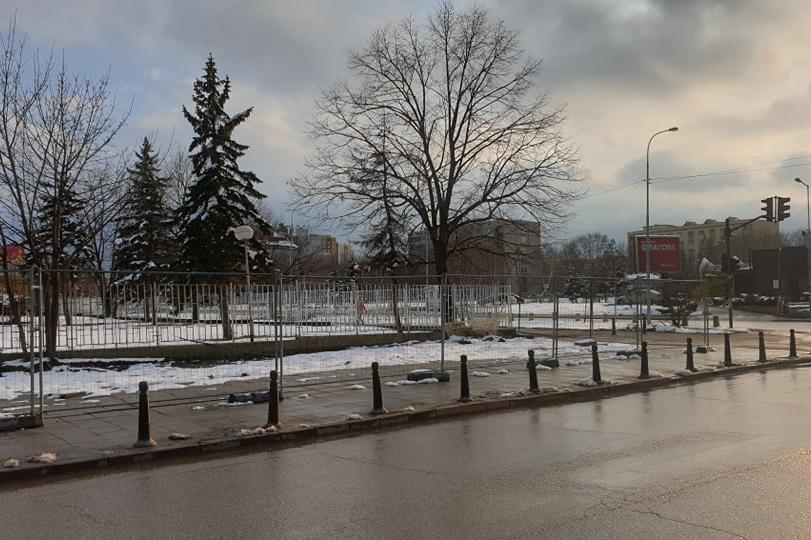 Район Студентски премахна грозните павилиони пред УНСС