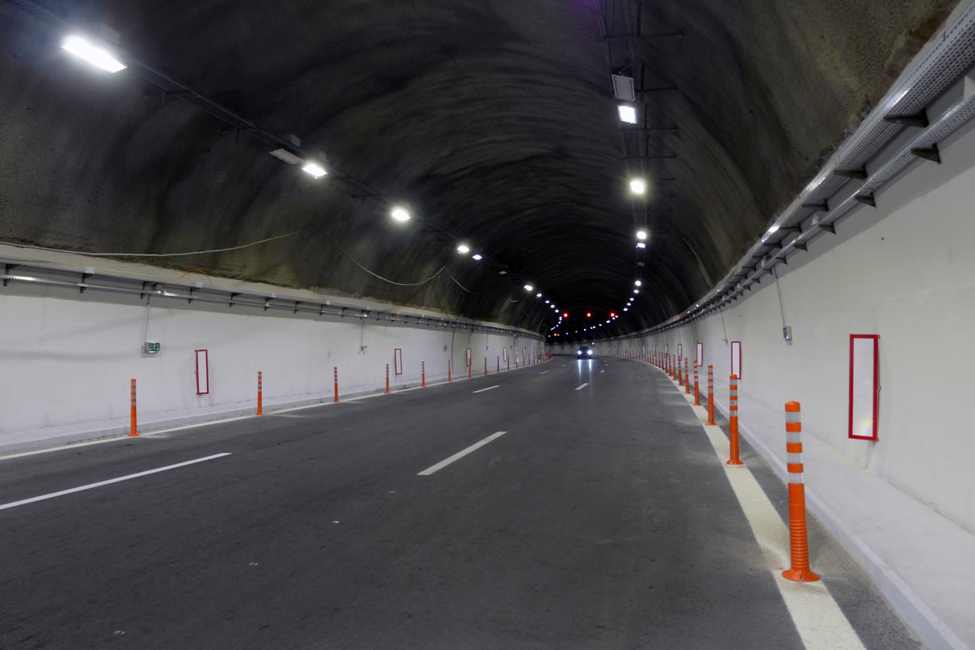От АПИ: Отваря се за движение тунел "Витиня", тръбата за София е ремонтиран