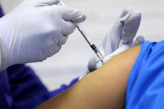 Нов рекорд за поставени ваксини в София и страната