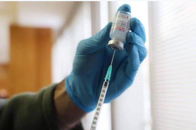 Нови 389 заразени в София за денонощие, още 18 423  имунизирани за страната