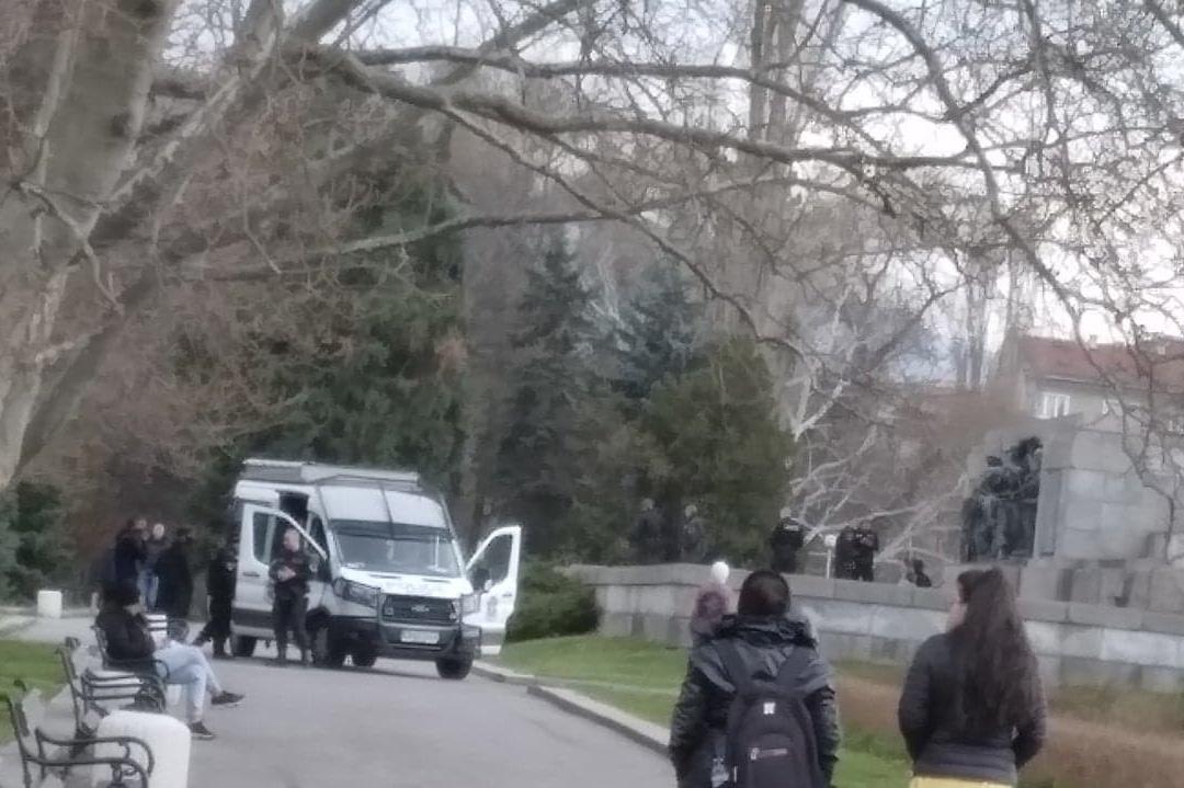 Полицейска акция в Княжеската градина в София