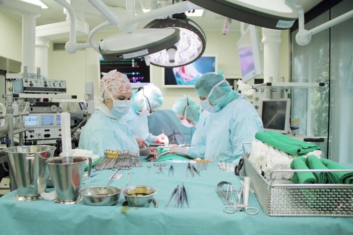 В столичната болница "Лозенец" трансплантираха бъбрек на мъж и жена