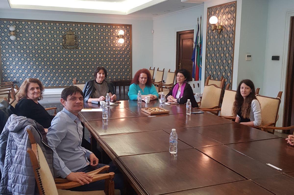 В София: Обсъжда се пилотен проект за бързо обслужване на хората, които не 