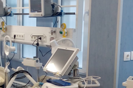 От болница "Св. Анна": Извадени са два проектила от пострадалата в метрото 