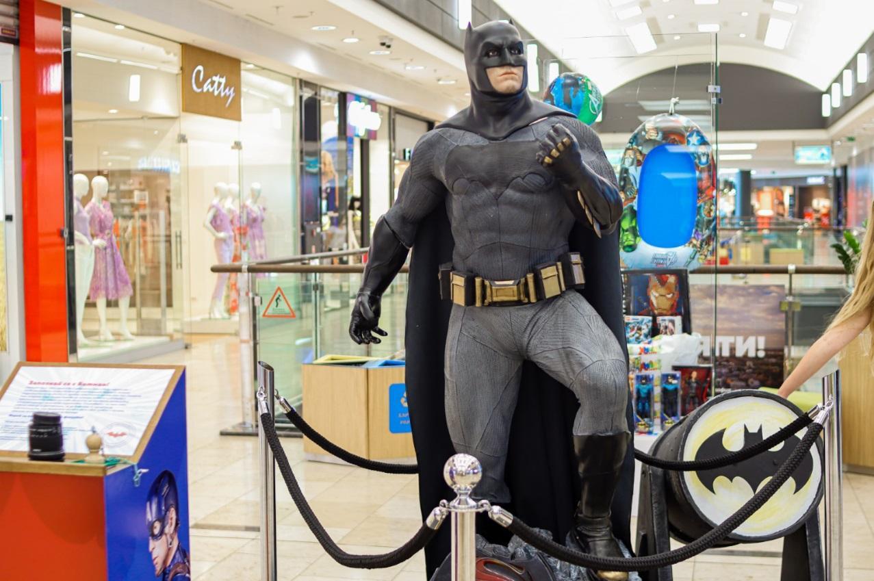 Супергерои от света на комиксите превземат столичен мол