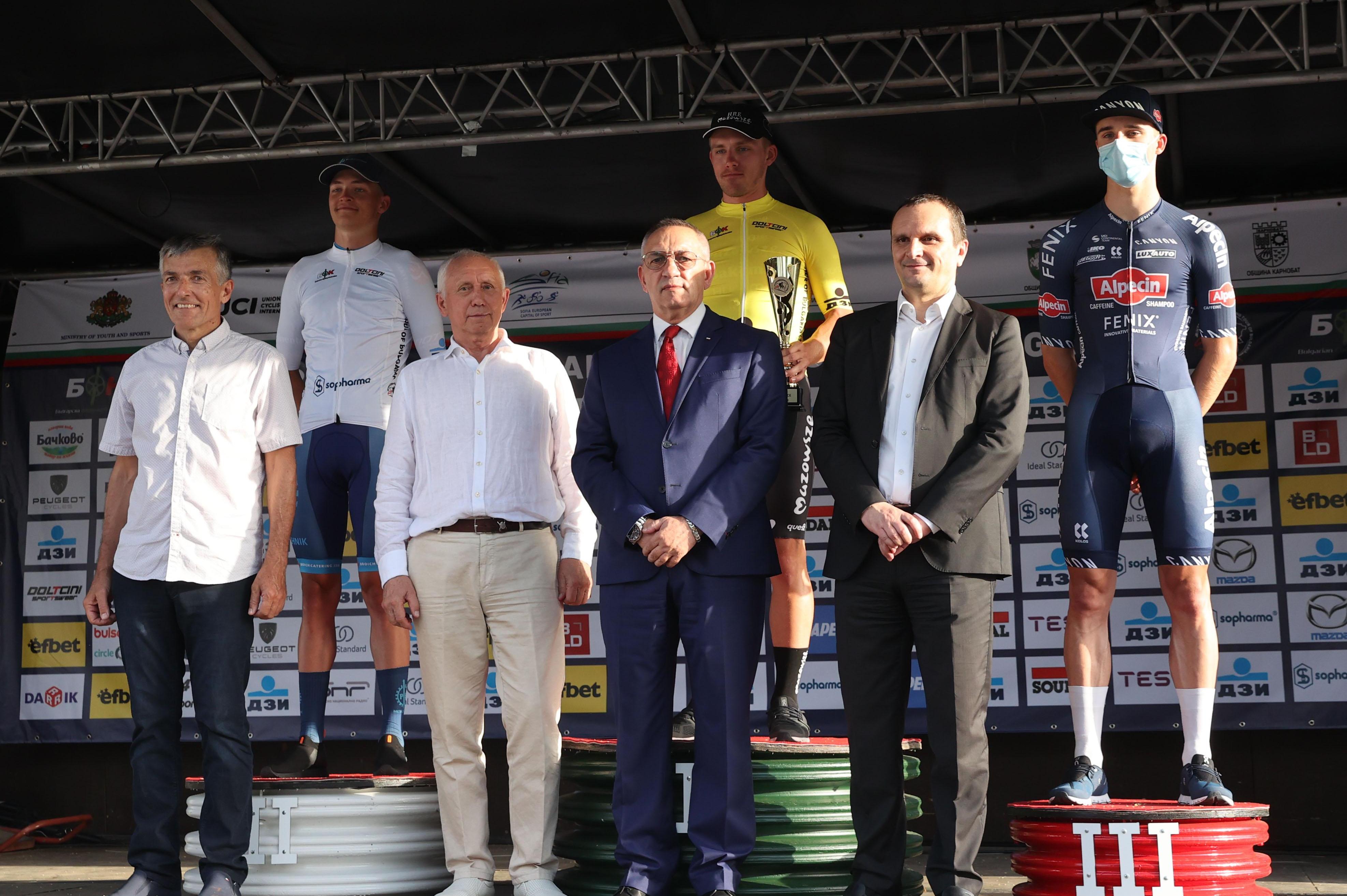 Министър Кузманов даде старт на 68-та Международна колоездачна обиколка на 