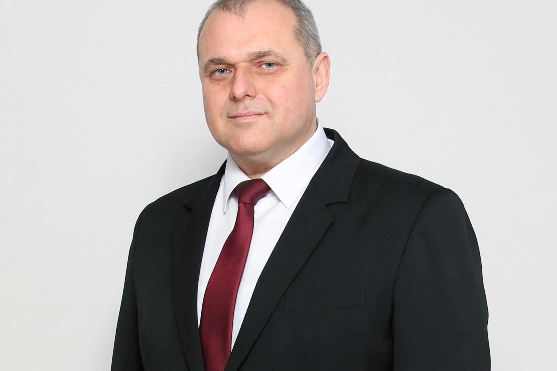 Веселинов, ВМРО: Дъгата е чудесен символ на РСМ и може да замени звездата о