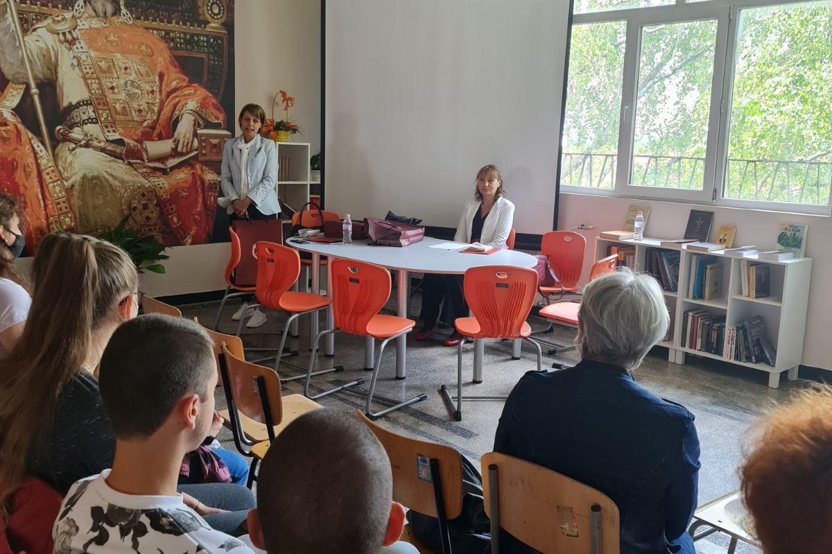 Магистрати от Софийска окръжна прокуратура с лекция пред ученици