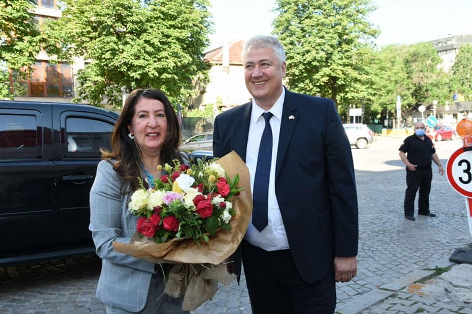 Посланикът на САЩ посети "Пирогов" на Националния празник 4 юли
