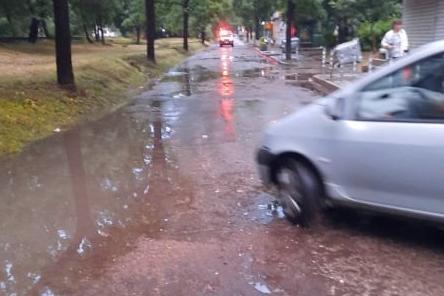 След дъжда в София: Затворен за коли и градски транспорт е подлезът на Лъво