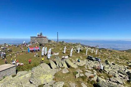 Опит за нови рекорди по време на планинското бягане  „Витоша Рън – от НДК д